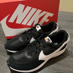 Nike Waffle Debut